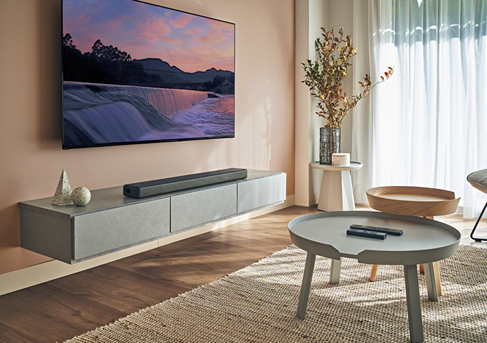 Foto Sony presenta la barra de sonido HT-A3000, que combina a la perfección con los altavoces traseros opcionales para ofrecer una experiencia inmersiva gracias al sonido espacial 360.